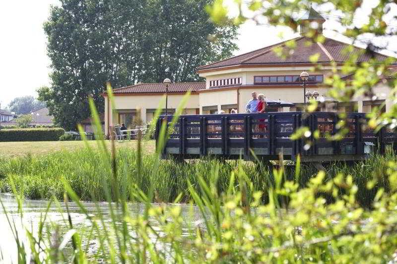 The Waterfront Hotel Spa & Golf St Neots Extérieur photo