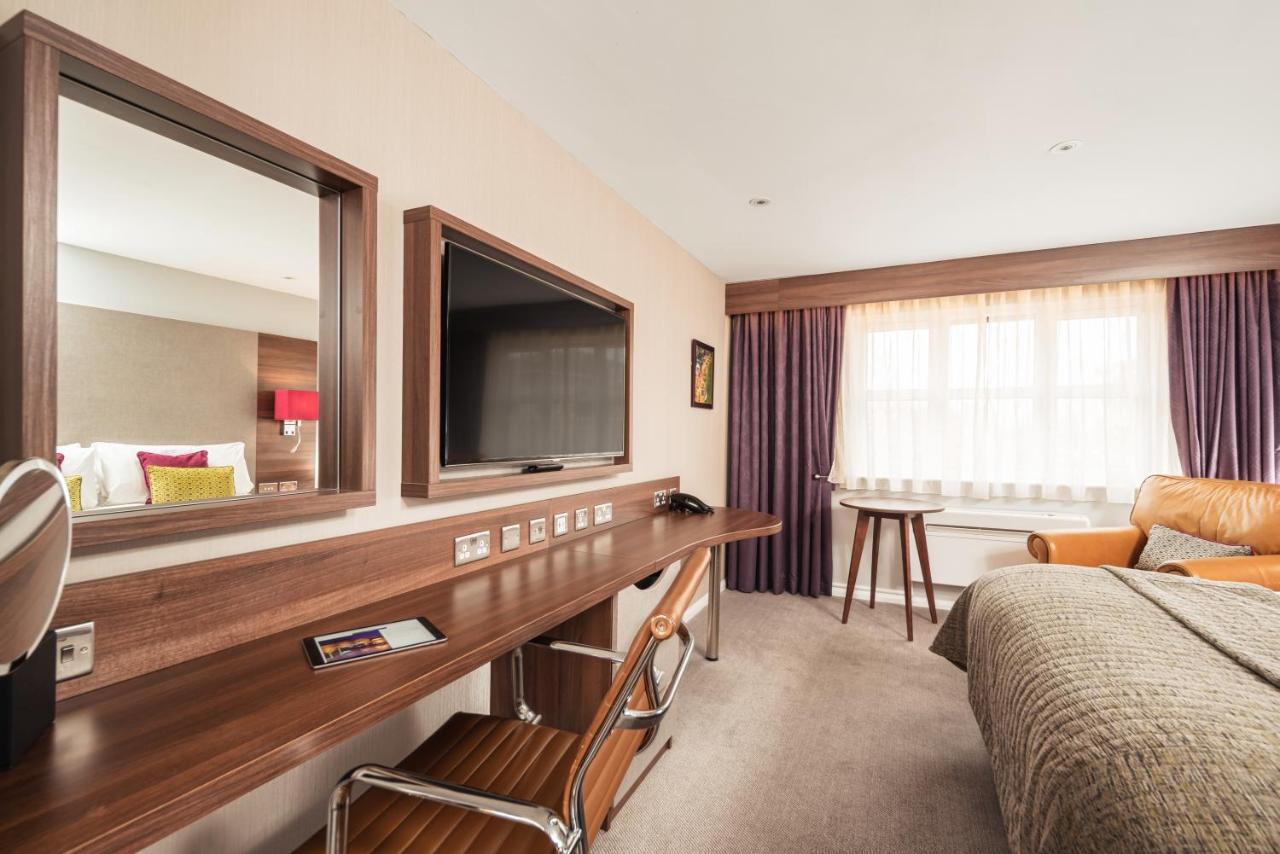 The Waterfront Hotel Spa & Golf St Neots Extérieur photo