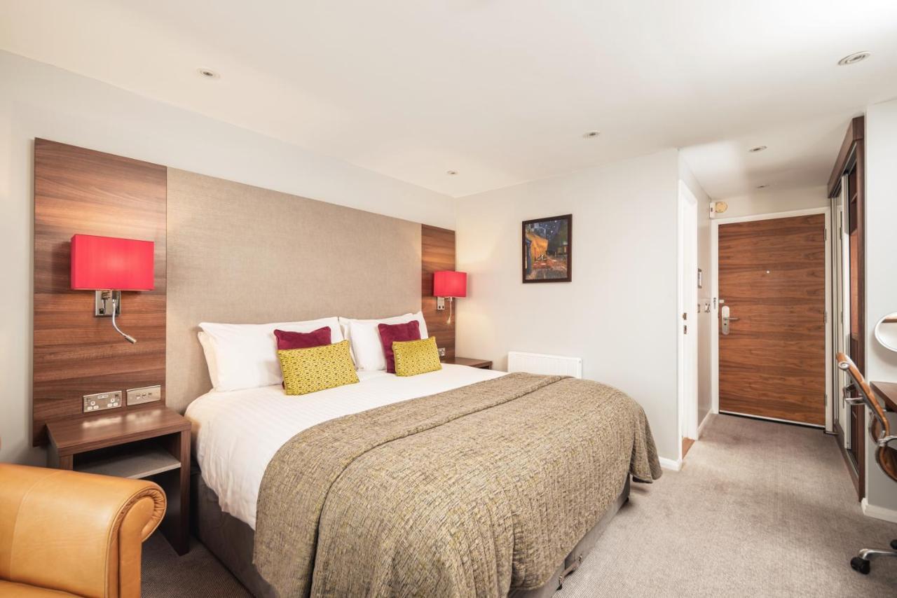 The Waterfront Hotel Spa & Golf St Neots Extérieur photo