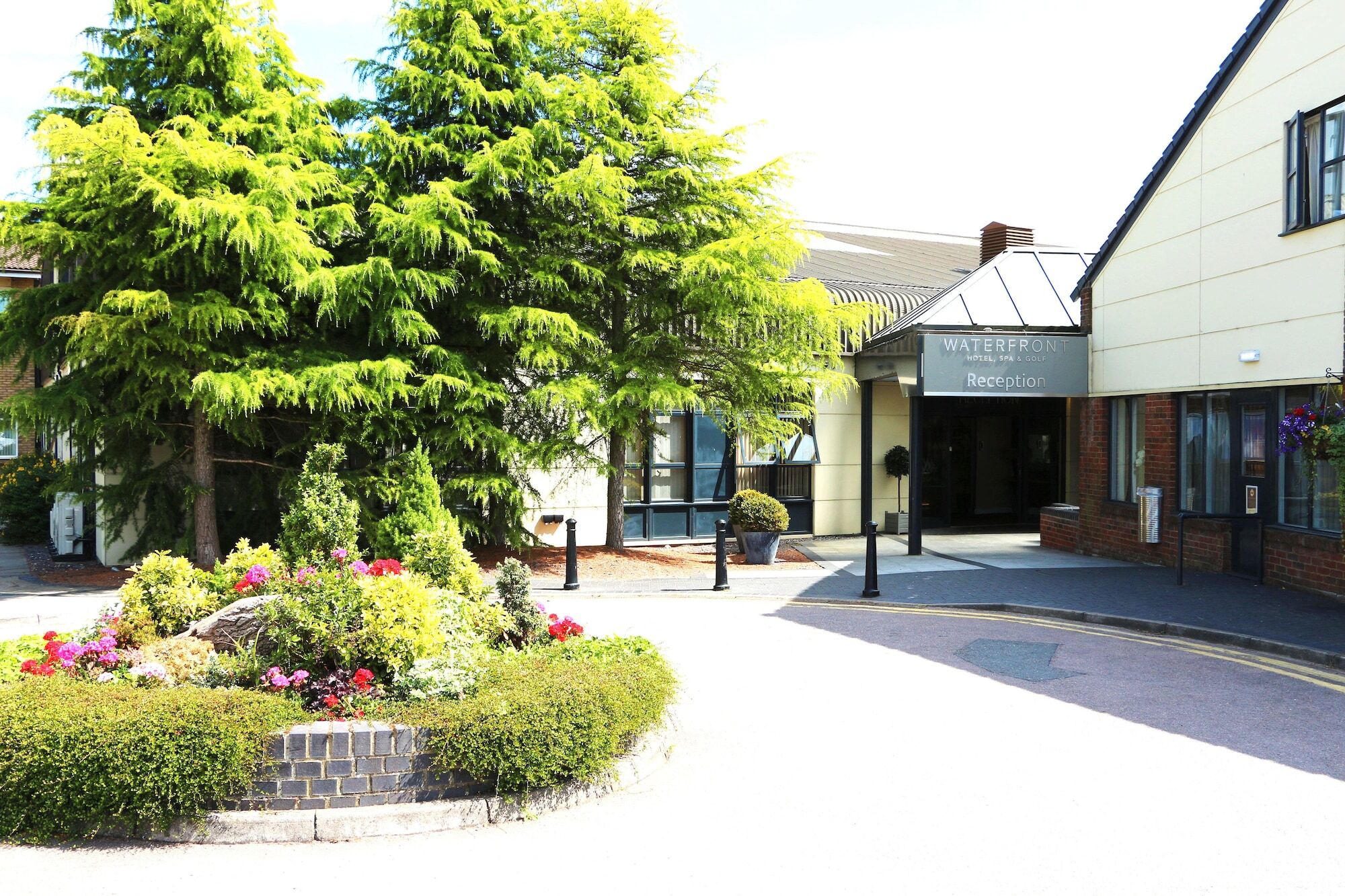 The Waterfront Hotel Spa & Golf St Neots Extérieur photo